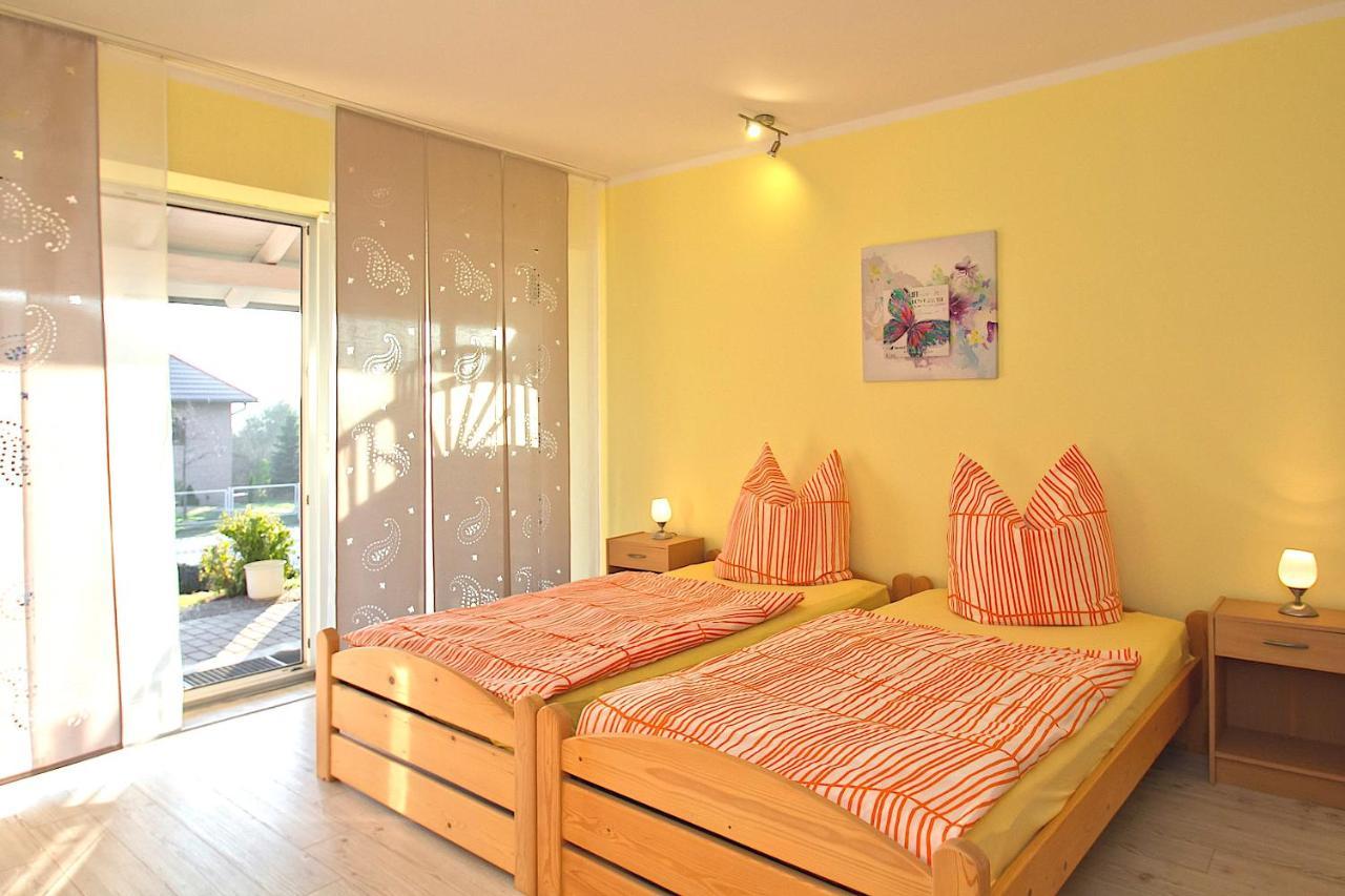 Haus Im Gruenen Apartment Heringsdorf  Exterior photo